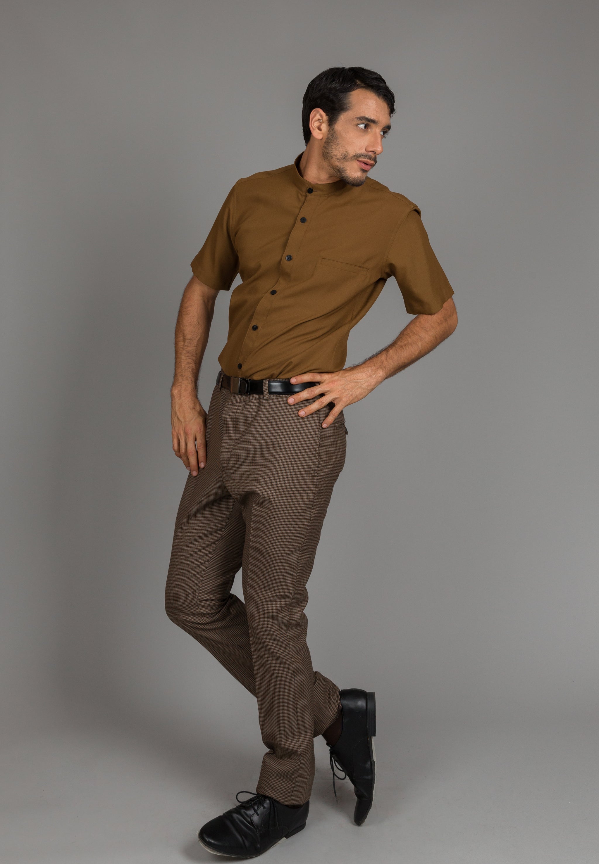 Straight Trousers with straight pockets